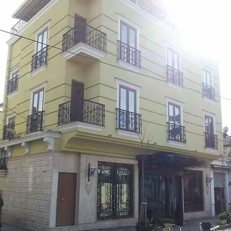 Dream Hotel 3*