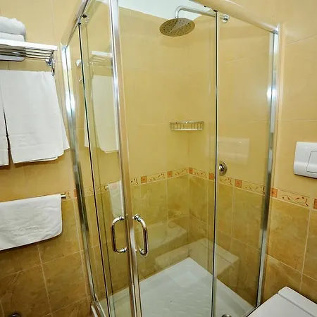 Hotel Dream 3*
